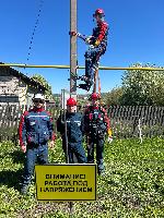 Персонал ПАО «Россети Ленэнерго» завершил обучение безопасным методам эксплуатации электроустановок под напряжением 10 кВ в изоляции и на расстоянии