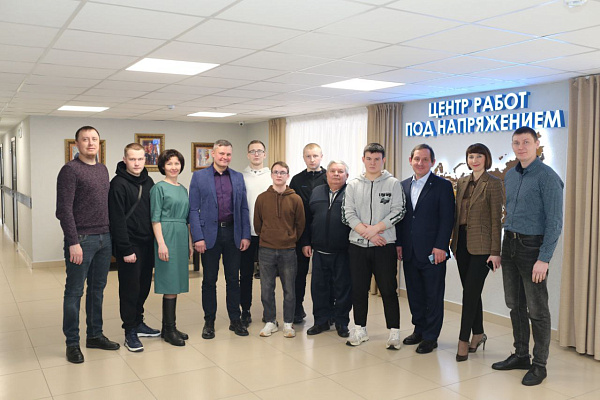 Сотрудники «Центра работ под напряжением» проводят профориентационные встречи